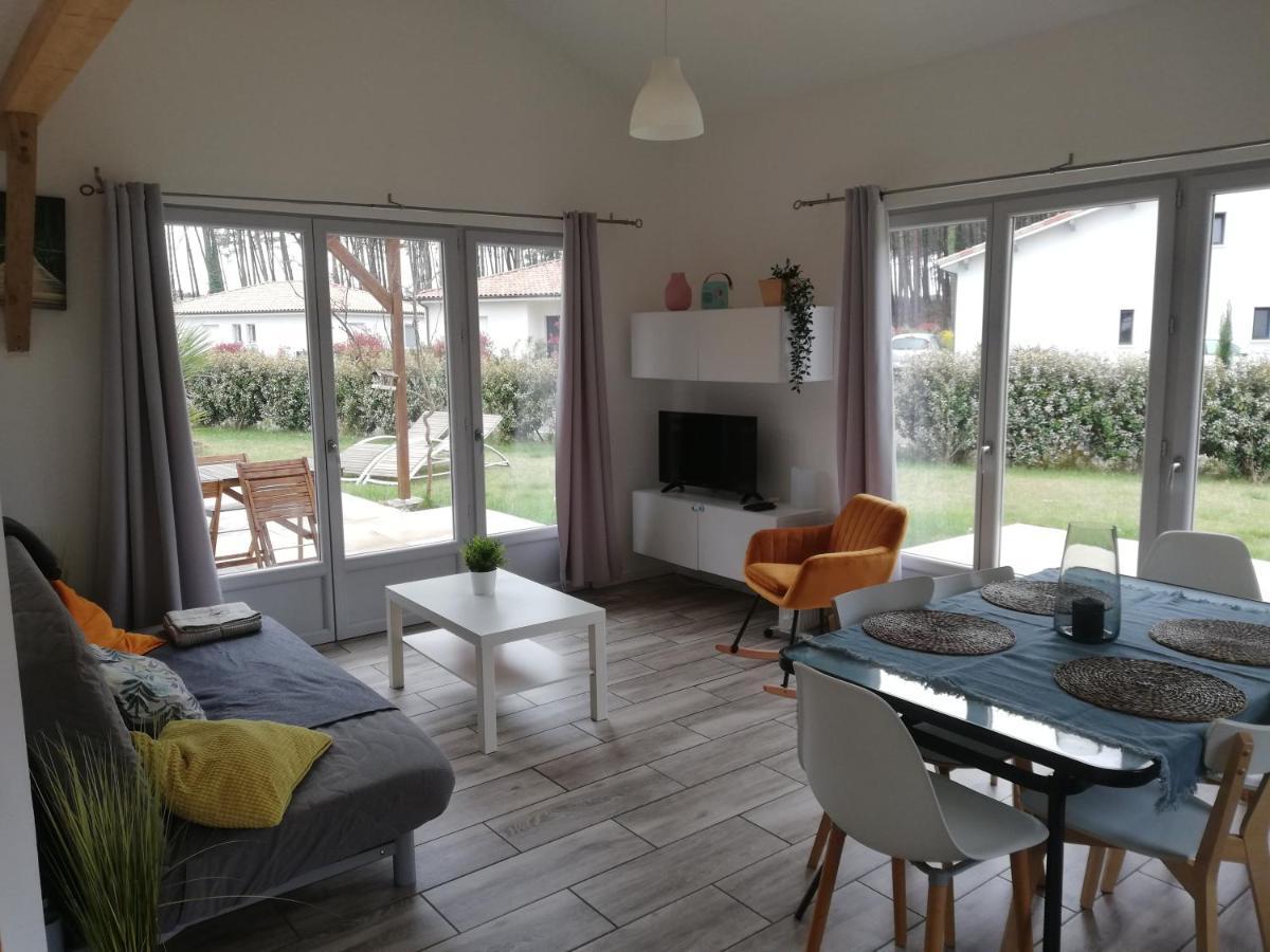 Maison Moderne Proche Lac Et Plage Léon Buitenkant foto